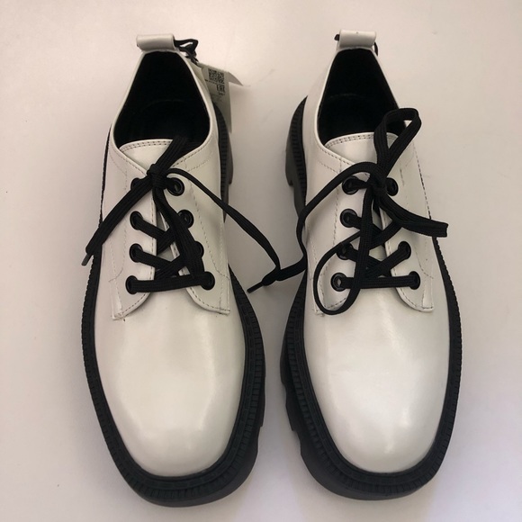 Zara NWT White Leather Platform Lace Up Shoes 36